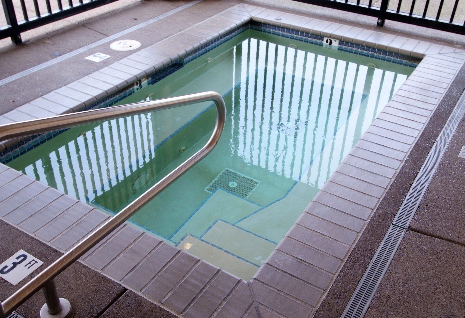 Unique small pool in outdoor space.